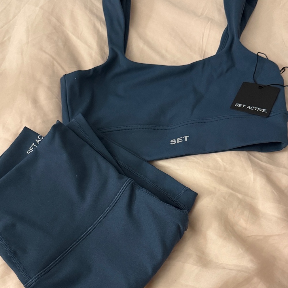 SET Active Luxform Blue (River) Sports Bra and Leggings NW